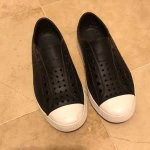 Women’s Native slip-on sneaker
